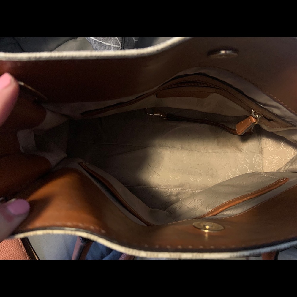 MK Purse - Picture 3 of 3